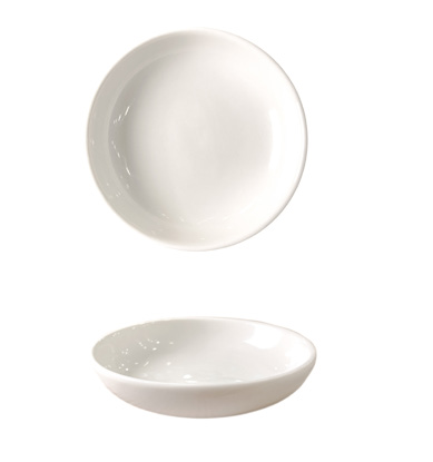Cream Valencia Deep Plate — catalogue design photograph